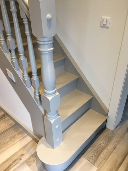 Rénovation d’un escalier en bois des années 30 dans une maison moderne à La Robertsau à Illkirch