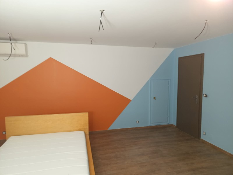 Peinture graphique glycéro dans une chambre à Oberhausbergen pour un décorateur intérieur